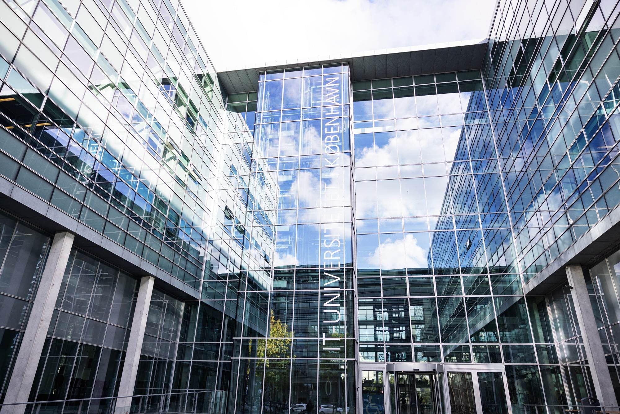 Billede af IT-Universitetet set udefra